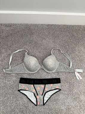 PINK Victoria's Secret Light Gray Padded Bra & Printed Bikini Set
